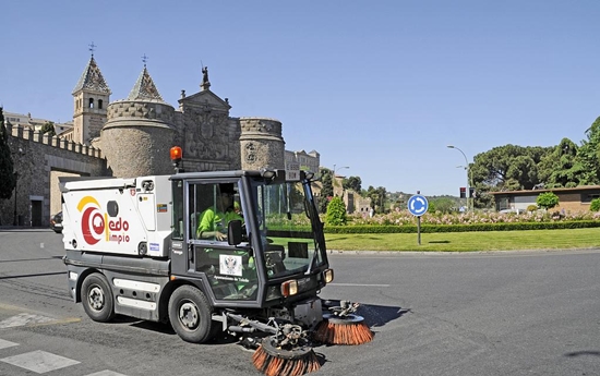 1599443616210978.jpg 路面清洗機進口報關